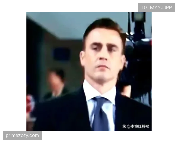 卡纳瓦罗本赛季高位逼抢压制出球，较年轻中卫更果断